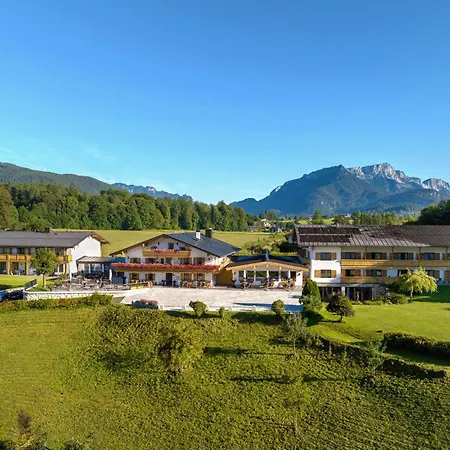 Hanauerlehen - Ruhige & Zentrale Top-lage - Mit Schwimmbad, Sauna, Parkplaetze & Cafe - Bayerischer Familienbetrieb 3*