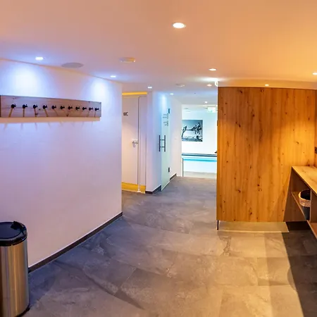 Hanauerlehen - Ruhige & Zentrale Top-lage - Mit Schwimmbad, Sauna, Parkplaetze & Cafe - Bayerischer Familienbetrieb 3*