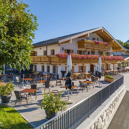 Hanauerlehen - Ruhige & Zentrale Top-lage - Mit Schwimmbad, Sauna, Parkplaetze & Cafe - Bayerischer Familienbetrieb Hotel