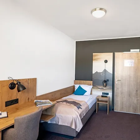 מלון Hanauerlehen - Ruhige & Zentrale Top-lage - Mit Schwimmbad, Sauna, Parkplaetze & Cafe - Bayerischer Familienbetrieb