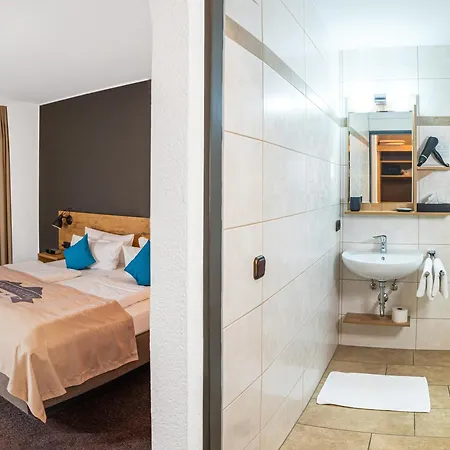 מלון Hanauerlehen - Ruhige & Zentrale Top-lage - Mit Schwimmbad, Sauna, Parkplaetze & Cafe - Bayerischer Familienbetrieb Schönau am Königssee