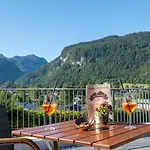 Hanauerlehen - Ruhige&zentrale Top-lage - Mit Schwimmbad, Sauna, Parkplätze&café - Bayerischer Familienbetrieb Hotel Schönau am Königssee