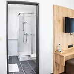 Hanauerlehen - Ruhige & Zentrale Top-lage - Mit Schwimmbad, Sauna, Parkplaetze & Cafe - Bayerischer Familienbetrieb 3* Schoenau am Koenigsee