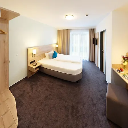 ホテル Hanauerlehen - Ruhige & Zentrale Top-lage - Mit Schwimmbad, Sauna, Parkplaetze & Cafe - Bayerischer Familienbetrieb Schönau am Königssee
