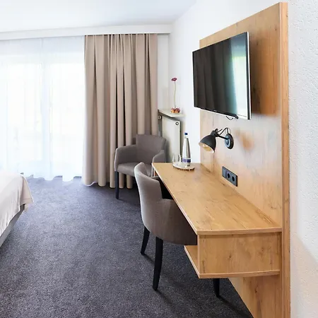 Hanauerlehen - Ruhige & Zentrale Top-lage - Mit Schwimmbad, Sauna, Parkplaetze & Cafe - Bayerischer Familienbetrieb 3*