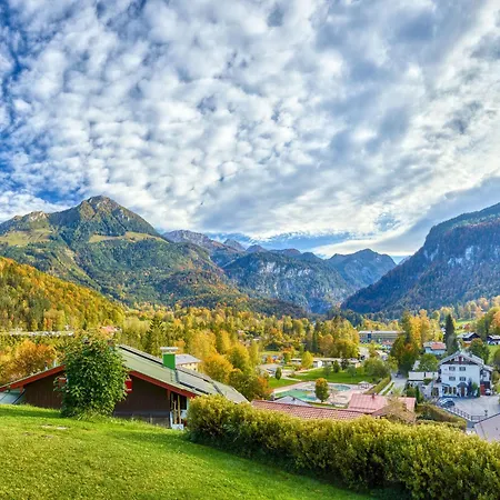 Hanauerlehen - Ruhige & Zentrale Top-lage - Mit Schwimmbad, Sauna, Parkplaetze & Cafe - Bayerischer Familienbetrieb 3*