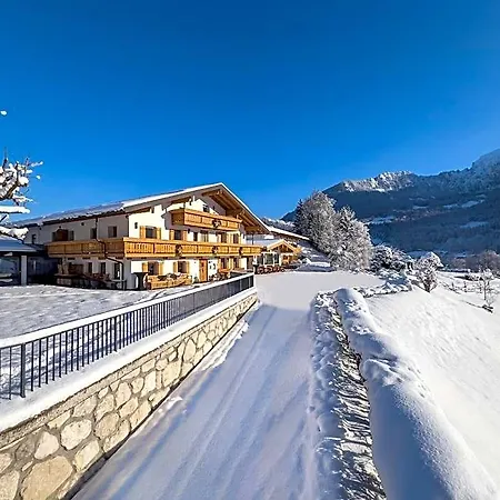 Hanauerlehen - Ruhige & Zentrale Top-lage - Mit Schwimmbad, Sauna, Parkplaetze & Cafe - Bayerischer Familienbetrieb Schönau am Königssee
